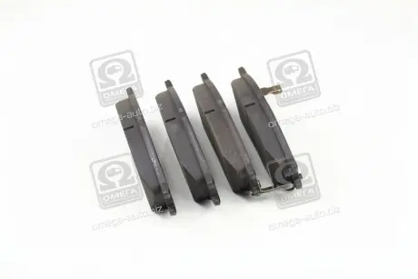 Комплект тормозных колодок с 4 шт. дисков PARTS-MALL PKE-004