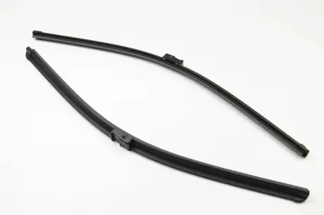 К-т стеклоочистителя (600/600 мм) AEROTWIN BOSCH 3397118938