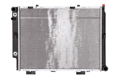 Радиатор охлаждения двигателя NRF 58100 (фото 1)