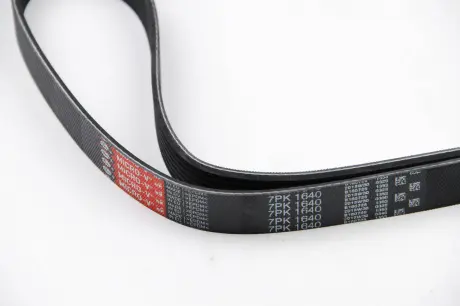 Ремень поликлиновый Gates 7PK1640