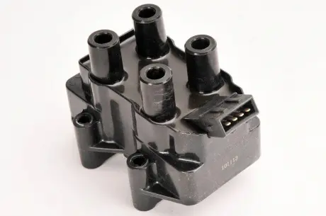 Катушка системы зажигания MAGNETI MARELLI 060717044012