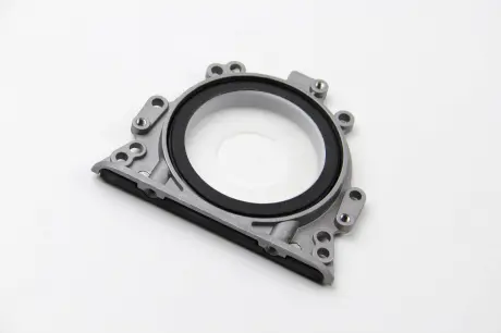 Сальник двигателя REAR VW 1.0 / 1.9TDI / 2.4D AER / AET / ALL / APL / AVT / 1Z / AHU / ADY в корпусе ELRING 804.850