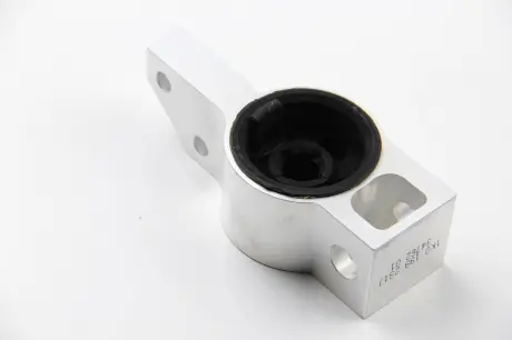 Сайлентблок важеля AUDI, SEAT, SKODA, VW передн. вісь (Lemferder) LEMFORDER 34762 01