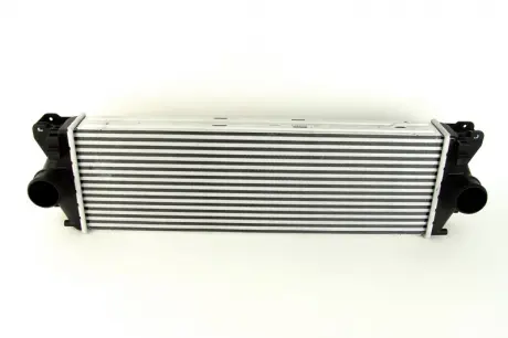 Радіатор інтеркулера Sprinter / Crafter 06- Valeo 817994