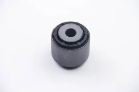 Сайлентблок рычага задней подвески Audi Q7, CAYENNE, TOUAREG 02-10 передний d-12mm BC GUMA BC0235