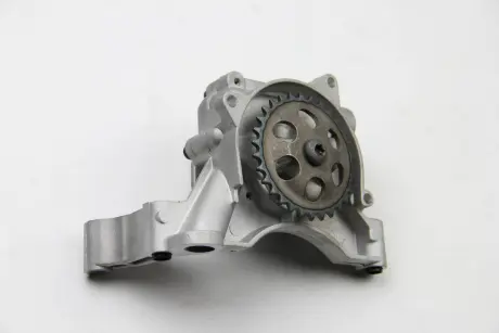 Масляный насос A3 / Fabia / Octavia / Roomster / Golf V / Passat B5 / Touran 1.4 / 1.6FSI 02-10 BGA LP9650