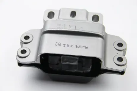 Подушка двигуна задня 1.6-1.9TDI / 2.0SDI Caddy 04- / Golf 04-13 Л. (без упаковки) VAG 1K0 199 555 M
