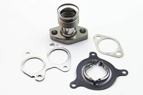 Гофра клапана EGR Master / Movano 2.5 dCi / CDTI 06- (к-кт. С прокладками) RENAULT 7701207947