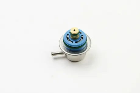 Регулятор давления топлива M104 / 111/119/120 W124 / 129/140/202/210/638 BOSCH 0 280 160 587