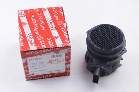 Расходомер воздуха (5 конт.) MB C, E-class (W203 / W211) 2.6-3.7 96-12 AUTLOG LM1019