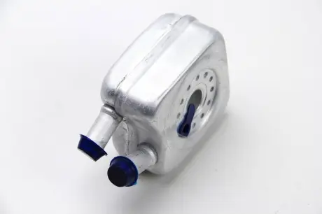 Радіатор масла 2.5TDI LT 96-06 / T4 98-03 / Crafter 06- (під фільтр) BSG BSG 90-506-003