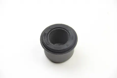 Сайлентблок рычага перед Daily 90-06 (метал.) (Верх. Зад.) 31mm BC GUMA BC0802