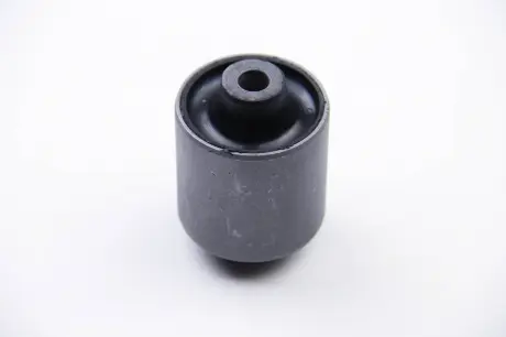 Сайлентблок заднего нижнего рычага BMW 7 E38 (передний) d-10mm BC GUMA BC0404