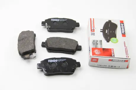 Колодки гальмівні передні Toyota Yaris / Prius 99-05 (akebono) FERODO FDB1392