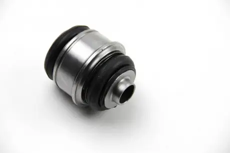 Сайлентблок задней балки BMW 5 (E39 / 60) / 7 (E38 / 65) / X5 (E53) Metalcaucho 05832