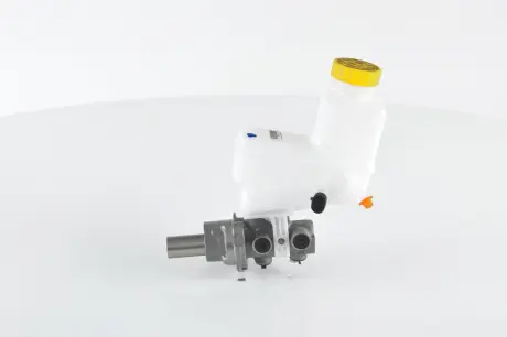 Главный тормозной цилиндр Doblo 1.3 / 1.9 JTD / D Multijet 01- BOSCH 0 204 123 714