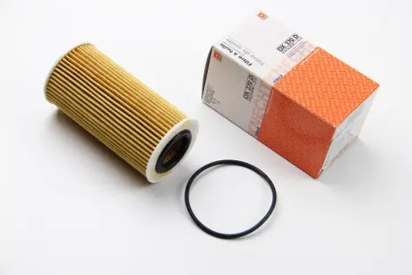 Фильтр масла Volvo S40 / V50 / S60 / V70 / S80 / XC90 2.4 / 2.5D 01- MAHLE KNECHT OX370D
