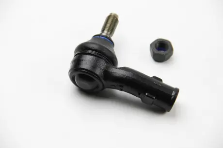 Наконечник рулевой тяги Caddy II / Passat B3 / B4 Л. LEMFORDER 18373 04