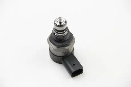 Клапан топливной рейки (CR) Crafter 2.5 TDI 06- BOSCH 0 281 002 991