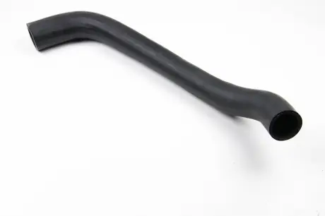 Фото 1 - патрубок интеркулера Transit 2.4 TDCi V347 06- BSG BSG 30-720-133 Патрубок интеркулера Transit 2.4 TDCi V347 06- BSG BSG 30-720-133 (фото 1)