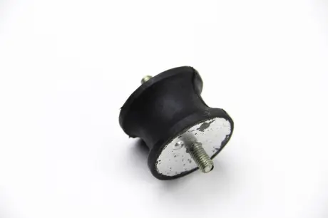 Подушка двигателя Transit V184 2.4DI 00> 06 BSG BSG 30-700-055