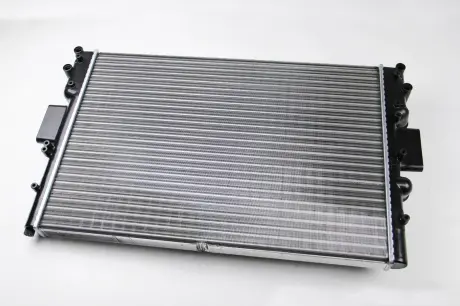 Радіатор охолодження двигуна Daily 06-11 THERMOTEC D7E007TT