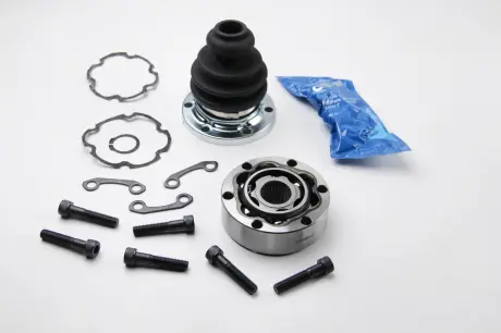 Шрус внутренний Audi 80/100 / A4 / A6 77-97 GSP 603001