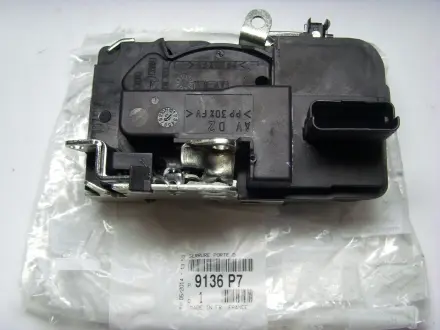 Замок двери перед Berlingo / Partner Пр. Peugeot/Citroen 9136.P7