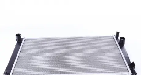 Радіатор системи охолодження двигуна NRF 53589