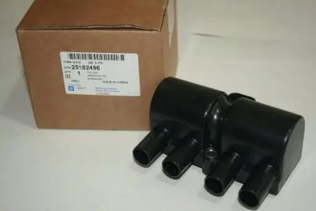 Катушка зажигания 3-х контактная GM 25182496