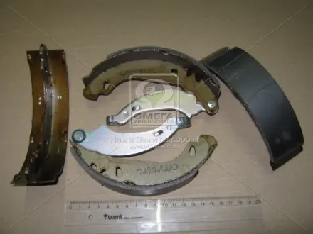 Гальмівні колодки барабанні BOSCH 0986487828 (фото 1)