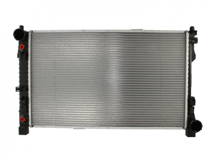 Радиатор системы охлаждения NISSENS 62786A (фото 1)