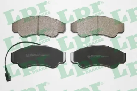 Тормозные колодки дисковые LPR 05P967