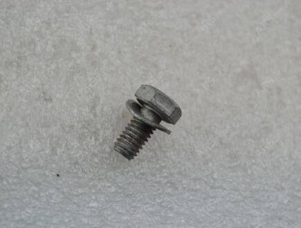 Болт масляного насоса GM 94500125