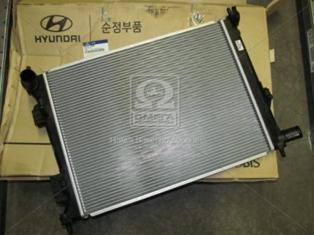 Радиатор охлаждения двигателя Hyundai Accent / Veloster / Kia Rio 11- / I20 12- (без упаковки) (Mobis MOBIS (KIA, Hyundai) 253101R000