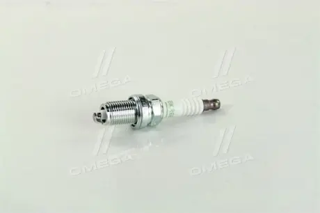 Свічка запалювання VW PASSAT 5 2.0 05-, GOLF 5 2.0 04-07 DACIA LOGAN (1.4,1.6) 04- NGK BKR6E