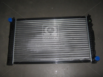 Радиатор охлаждения VW PASSAT 96-05, A4, A6 (2,4-2,8L, 2,5TD MT) (1-й сорт) TEMPEST TP.151060497 (фото 1)