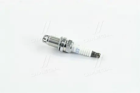 Свеча зажигания LEXUS GS300 97-, TOYOTA AVENSIS, CAMRY, RAV4 2.0 98-00 NGK BKR6EKPB-11 (фото 1)