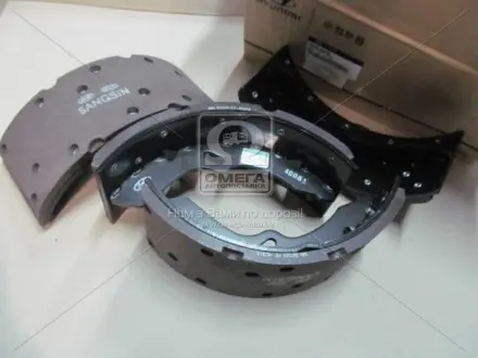 Колодки гальмівні барабанні задні Hyundai Hd35 / hd75 -10 (Mobis) MOBIS (KIA, Hyundai) 5830545A62 (фото 1)