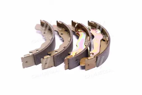 Колодка торм. барабан. HYUNDAI AVANTE XD (2-й сорт) PARTS-MALL PLA-005