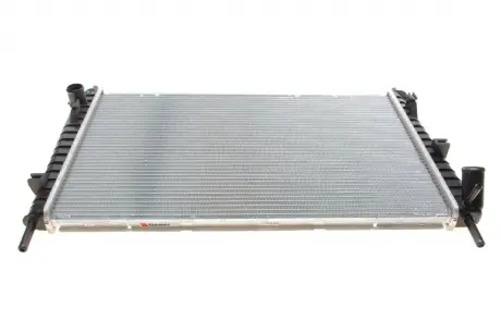 Радиатор охлаждения двигателя MONDEO3 18/20 MT + -AC 00- Van Wezel 18002335 (фото 1)