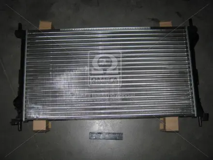 Радиатор охлаждения FORD CONNECT 02- MT, A / C (2-й сорт) TEMPEST TP.15.62.015A