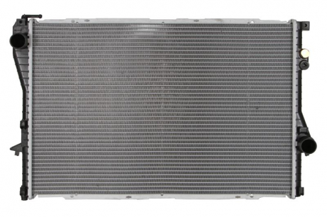 Радиатор охлаждения BMW 5 E39 (95 -) / 7 E38 (94-) NISSENS 60752A (фото 1)