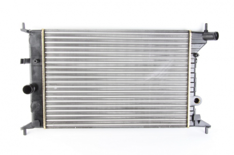 Радиатор охлаждения OPEL VECTRA B (95-) 1.6 / 2.0 NISSENS 630681 (фото 1)