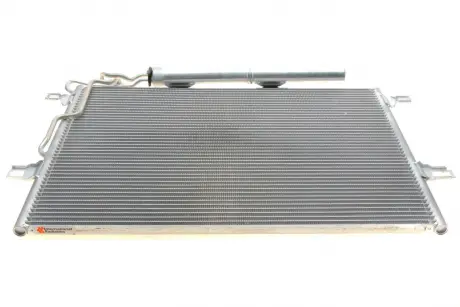 Конденсор кондиционера MBW211 E200> 500 02- MT / AT Van Wezel 30005307