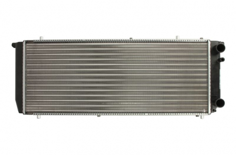 Радиатор охлаждения AUDI 100 (C3) (82-) ​​1.8 NISSENS 604201 (фото 1)