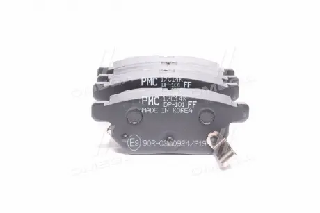 Колодка торм. диск. TOYOTA AURIS, COROLLA PARTS-MALL PKF-E22