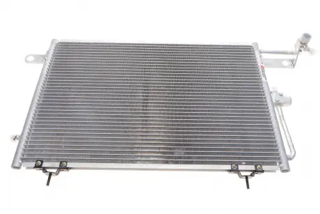 Конденсор кондиціонера AUDI 100 / A6 MT / AT 90-97 Van Wezel 03005117