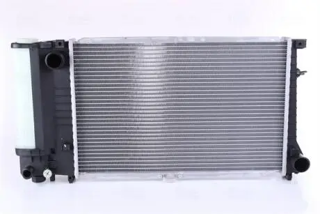 Радиатор охлаждения BMW 5 E34 (88-) 520 i NISSENS 60736A