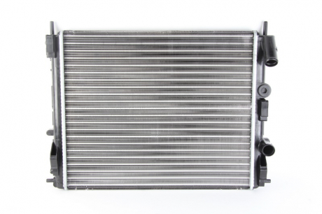 Радиатор охлаждения DACIA LOGAN I 1.4 / 1.6 NISSENS 637931 (фото 1)